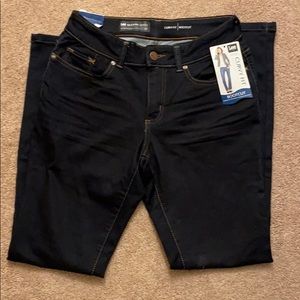 NWT Women’s Lee Jeans. Bootcut. Size 6 Short.